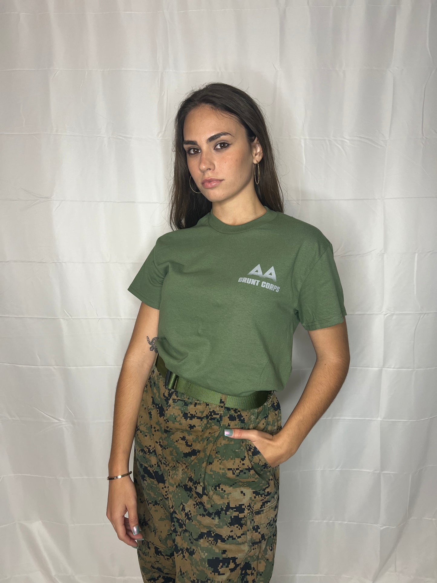 AA-ARMED ALCOHOLICS Green T-shirt